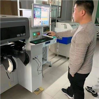 Numerical control picks up and places electronics